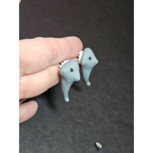 **Final Sale** Grey shark earrings - Picture 4 of 9